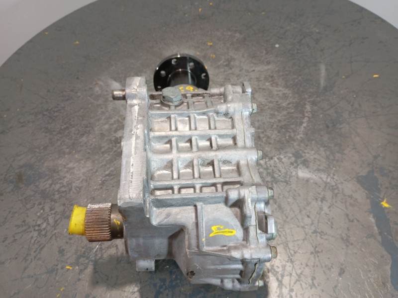 Recambio de caja transfer para hyundai santa fé ii (cm) 2.2 crdi 4x4 referencia OEM IAM 061054005  