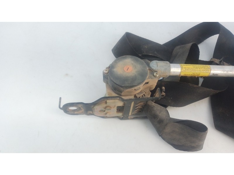Recambio de cinturon seguridad delantero izquierdo para nissan terrano ii (r20) 2.7 tdi 4wd referencia OEM IAM   
