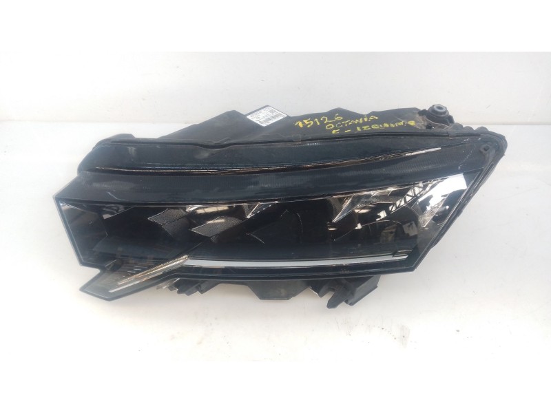 Recambio de faro izquierdo xenon para skoda octavia iv (nx3, nn3, pv3) 2.0 tdi referencia OEM IAM 5E4941009  