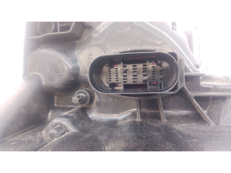 Recambio de faro izquierdo xenon para skoda octavia iv (nx3, nn3, pv3) 2.0 tdi referencia OEM IAM 5E4941009  
