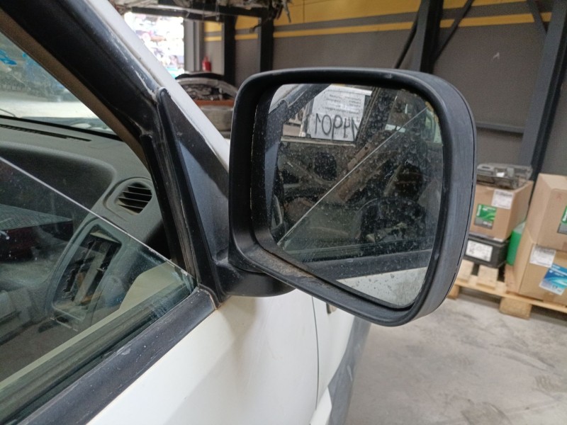 Recambio de retrovisor derecho electrico para nissan terrano ii (r20) 2.7 td 4wd referencia OEM IAM   