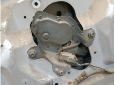 Recambio de motor limpia trasero para nissan terrano ii (r20) 2.7 td 4wd referencia OEM IAM   