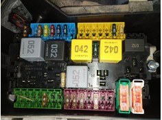 Recambio de caja reles / fusibles para mercedes-benz vito furgoneta (w447) 111 cdi (447.601, 447.603, 447.605) referencia OEM IA