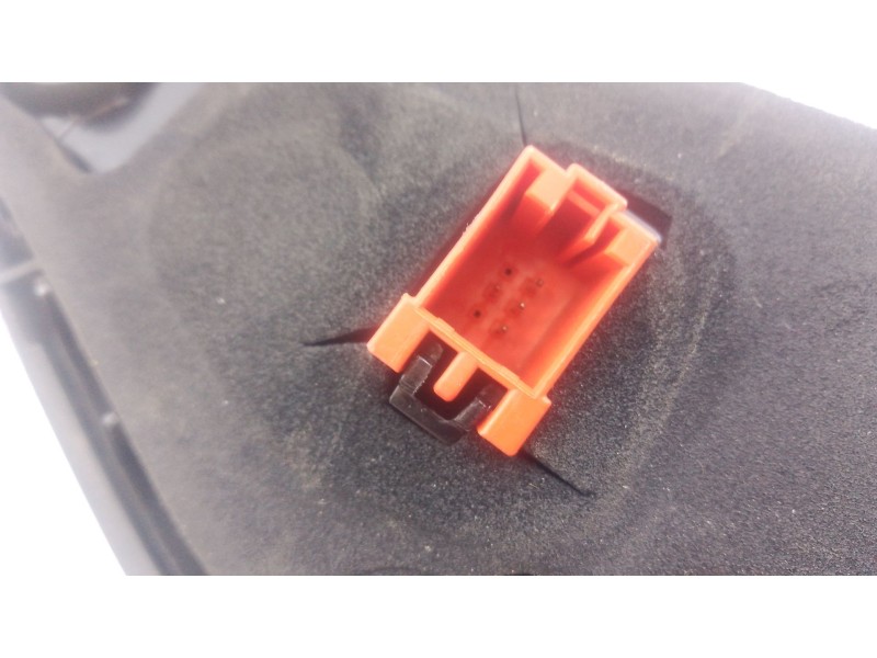 Recambio de piloto trasero izquierdo porton para skoda octavia iv (nx3, nn3, pv3) 2.0 tdi referencia OEM IAM   