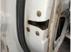 Recambio de cerradura puerta delantera izquierda para nissan terrano ii (r20) 2.7 td 4wd referencia OEM IAM   