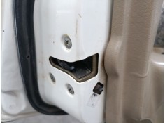 Recambio de cerradura puerta trasera izquierda para nissan terrano ii (r20) 2.7 td 4wd referencia OEM IAM   