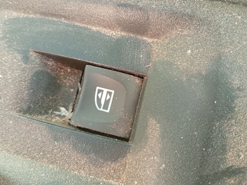 Recambio de mando elevalunas delantero derecho para renault master blue dci 150 referencia OEM IAM   