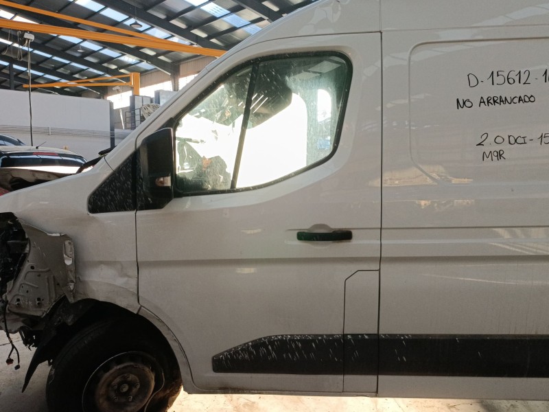 Recambio de puerta delantera izquierda para renault master blue dci 150 referencia OEM IAM   