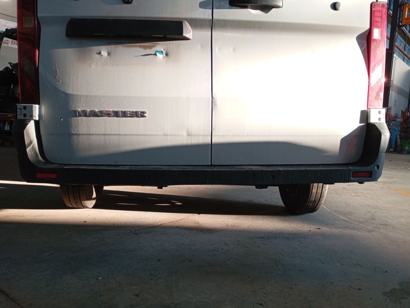 Recambio de paragolpes trasero para renault master blue dci 150 referencia OEM IAM   