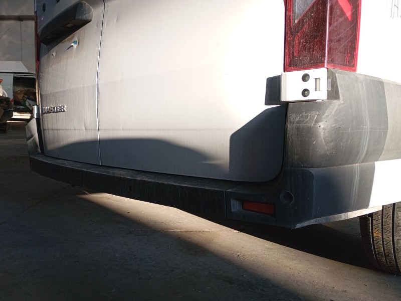 Recambio de paragolpes trasero para renault master blue dci 150 referencia OEM IAM   
