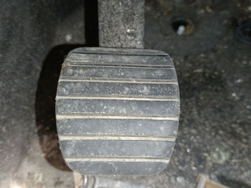 Recambio de pedal embrague para renault master blue dci 150 referencia OEM IAM   