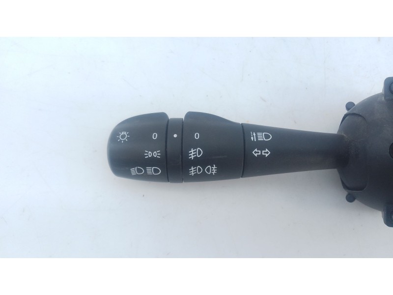 Recambio de mando intermitentes para renault captur i (j5_, h5_) 1.5 dci 90 referencia OEM IAM   