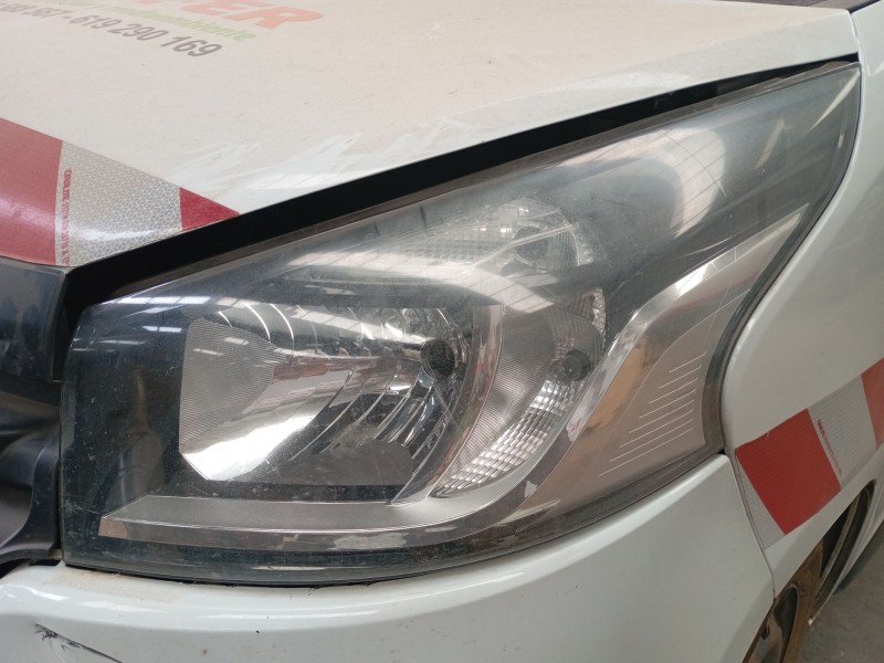 Recambio de faro izquierdo para renault trafic iii furgoneta (fg_) 1.6 dci 95 (fgmj, fgmr) referencia OEM IAM   