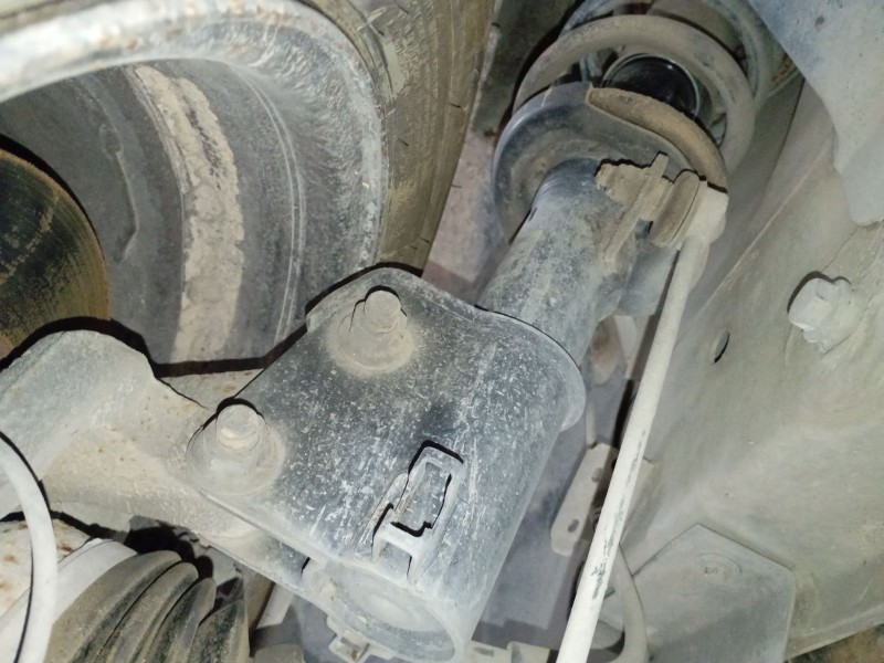 Recambio de amortiguador delantero izquierdo para renault trafic iii furgoneta (fg_) 1.6 dci 95 (fgmj, fgmr) referencia OEM IAM 