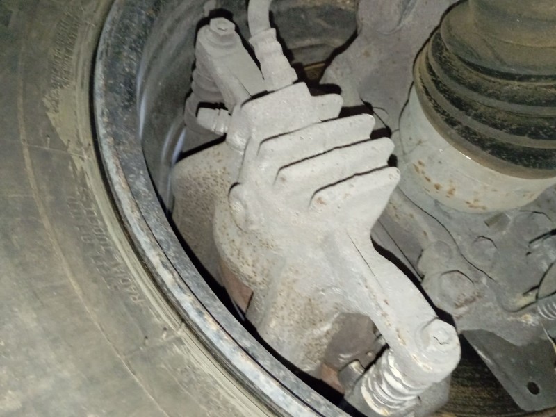 Recambio de pinza freno delantera derecha para renault trafic iii furgoneta (fg_) 1.6 dci 95 (fgmj, fgmr) referencia OEM IAM   