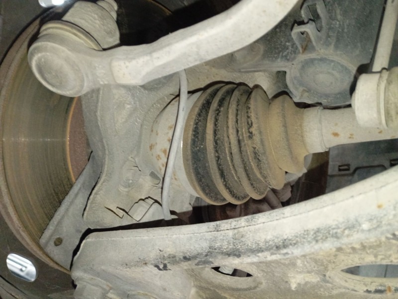Recambio de mangueta delantera izquierda para renault trafic iii furgoneta (fg_) 1.6 dci 95 (fgmj, fgmr) referencia OEM IAM   