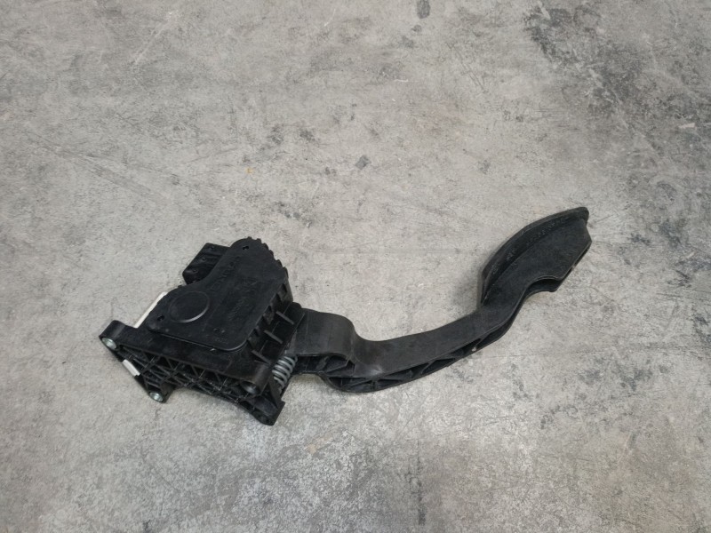 Recambio de pedal acelerador para opel corsa e (x15) 1.3 cdti (08, 68) referencia OEM IAM 13305804  
