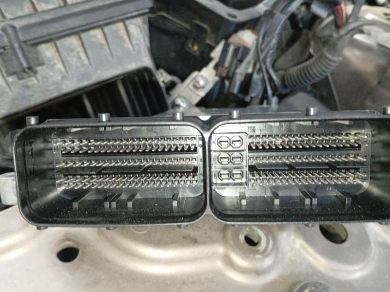 Recambio de centralita motor uce para land rover range rover evoque (l538) 2.0 d 4x4 referencia OEM IAM GX7312C520FAF 0281032607