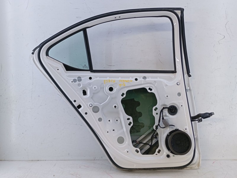 Recambio de puerta trasera izquierda para skoda octavia iv (nx3, nn3, pv3) 2.0 tdi referencia OEM IAM   