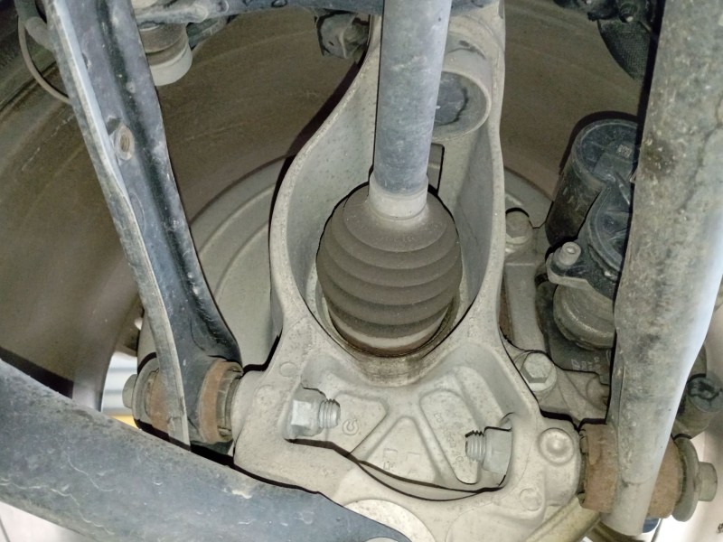 Recambio de mangueta trasera derecha para land rover range rover evoque (l538) 2.0 d 4x4 referencia OEM IAM   
