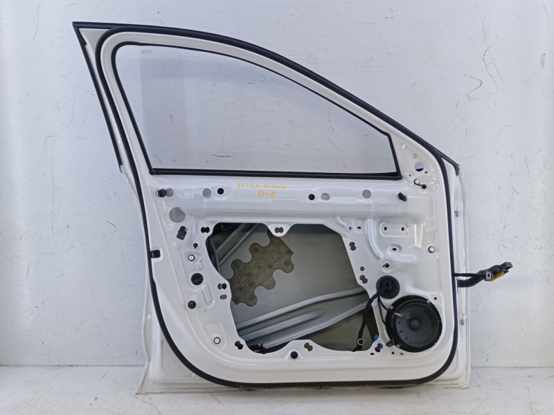 Recambio de puerta delantera izquierda para skoda octavia iv (nx3, nn3, pv3) 2.0 tdi referencia OEM IAM   