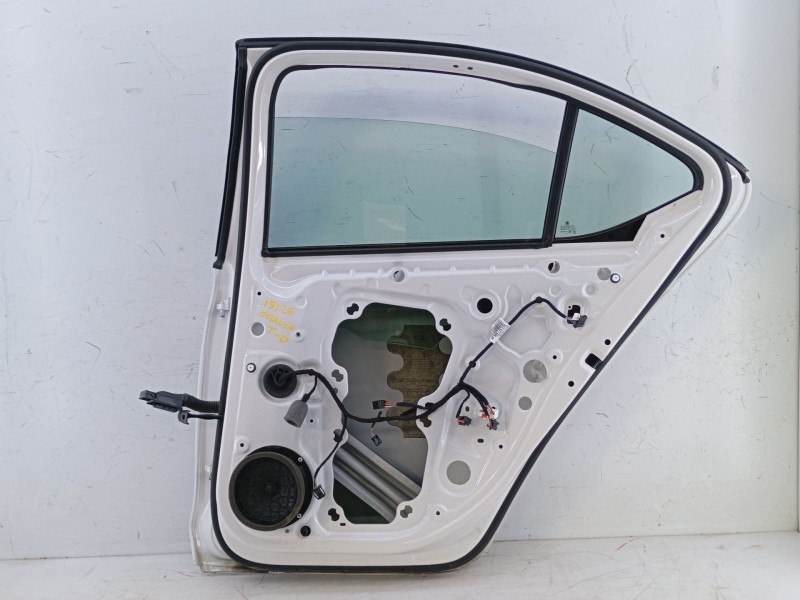 Recambio de puerta trasera derecha para skoda octavia iv (nx3, nn3, pv3) 2.0 tdi referencia OEM IAM   