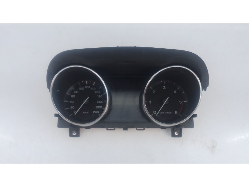 Recambio de cuadro instrumentos para land rover range rover evoque (l538) 2.2 d referencia OEM IAM FJ3210849EA  