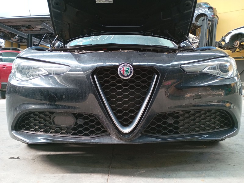 Recambio de paragolpes delantero para alfa romeo giulia (952_) 2.2 d (952ala25, 952afm25, 952apa2) referencia OEM IAM   