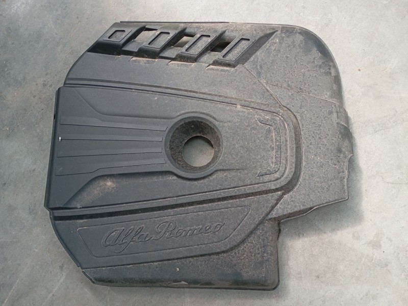 Recambio de tapa motor para alfa romeo giulia (952_) 2.2 d (952ala25, 952afm25, 952apa2) referencia OEM IAM   