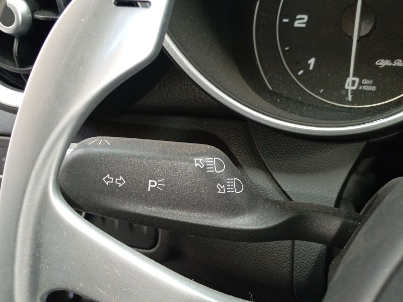 Recambio de mando intermitentes para alfa romeo giulia (952_) 2.2 d (952ala25, 952afm25, 952apa2) referencia OEM IAM   