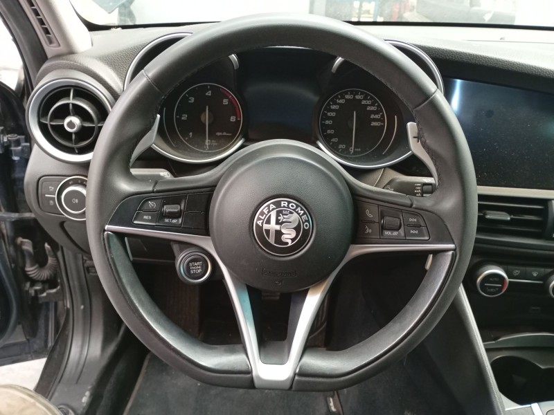 Recambio de volante para alfa romeo giulia (952_) 2.2 d (952ala25, 952afm25, 952apa2) referencia OEM IAM   