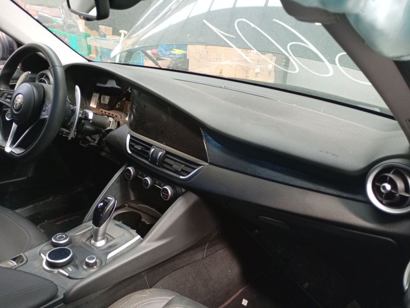 Recambio de salpicadero para alfa romeo giulia (952_) 2.2 d (952ala25, 952afm25, 952apa2) referencia OEM IAM   