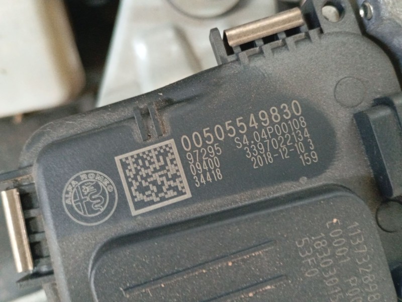 Recambio de motor limpia delantero para alfa romeo giulia (952_) 2.2 d (952ala25, 952afm25, 952apa2) referencia OEM IAM   