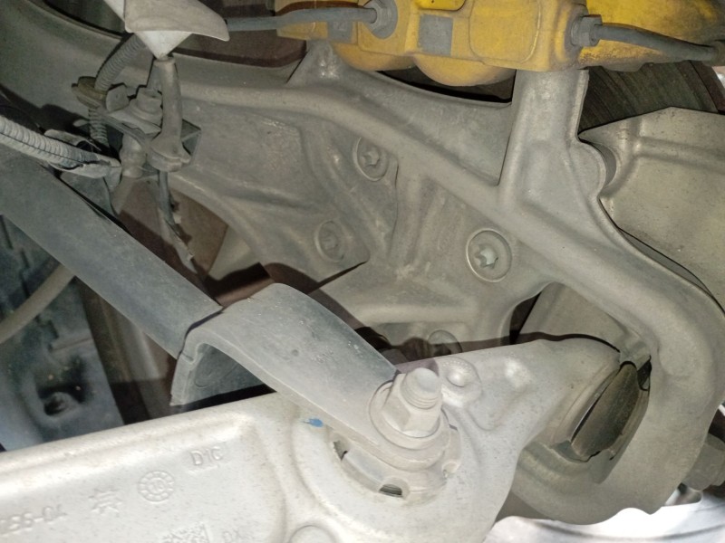 Recambio de mangueta delantera derecha para alfa romeo giulia (952_) 2.2 d (952ala25, 952afm25, 952apa2) referencia OEM IAM   