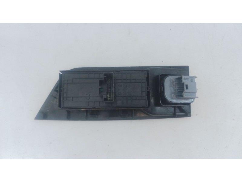 Recambio de mando elevalunas delantero izquierdo para skoda octavia iv (nx3, nn3, pv3) 2.0 tdi referencia OEM IAM   