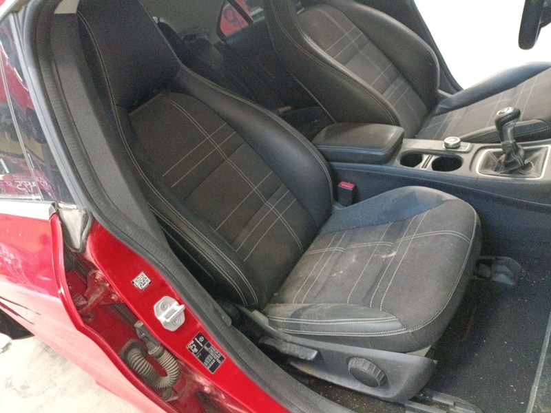 mercedes-benz cla coupé (c117) del año 2015
