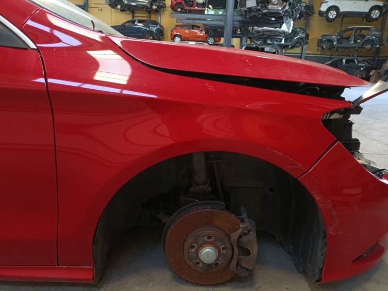 Recambio de aleta delantera derecha para mercedes-benz cla coupé (c117) cla 200 cdi / d (117.308) referencia OEM IAM   
