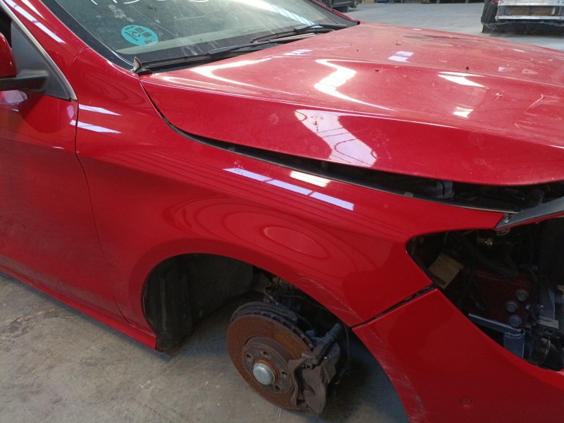 Recambio de aleta delantera derecha para mercedes-benz cla coupé (c117) cla 200 cdi / d (117.308) referencia OEM IAM   