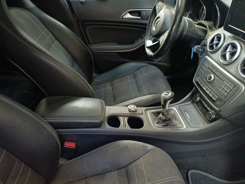 Recambio de consola central para mercedes-benz cla coupé (c117) cla 200 cdi / d (117.308) referencia OEM IAM   