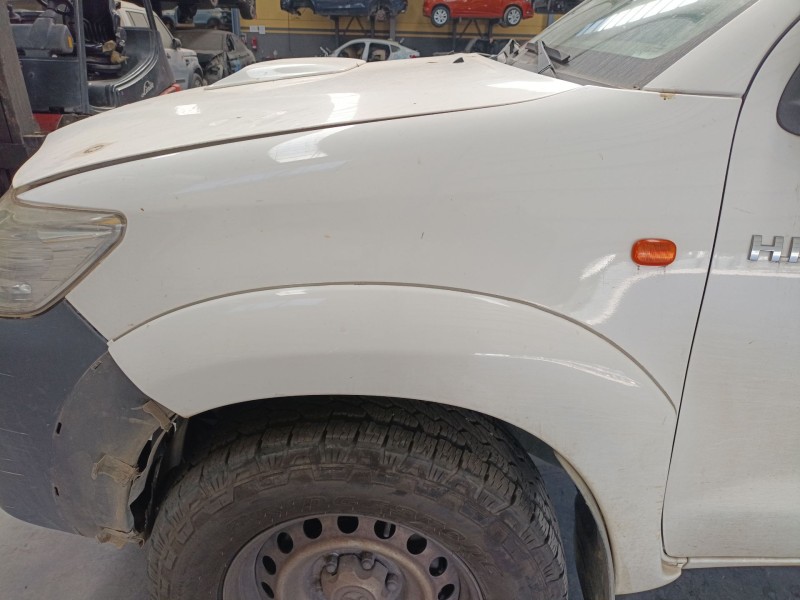 Recambio de aleta delantera izquierda para toyota hilux vii pick-up (_n1_, _n2_, _n3_) 2.5 d-4d 4wd (kun25) referencia OEM IAM  