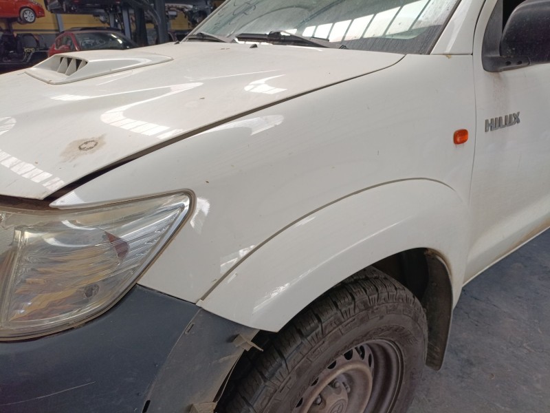 Recambio de aleta delantera izquierda para toyota hilux vii pick-up (_n1_, _n2_, _n3_) 2.5 d-4d 4wd (kun25) referencia OEM IAM  