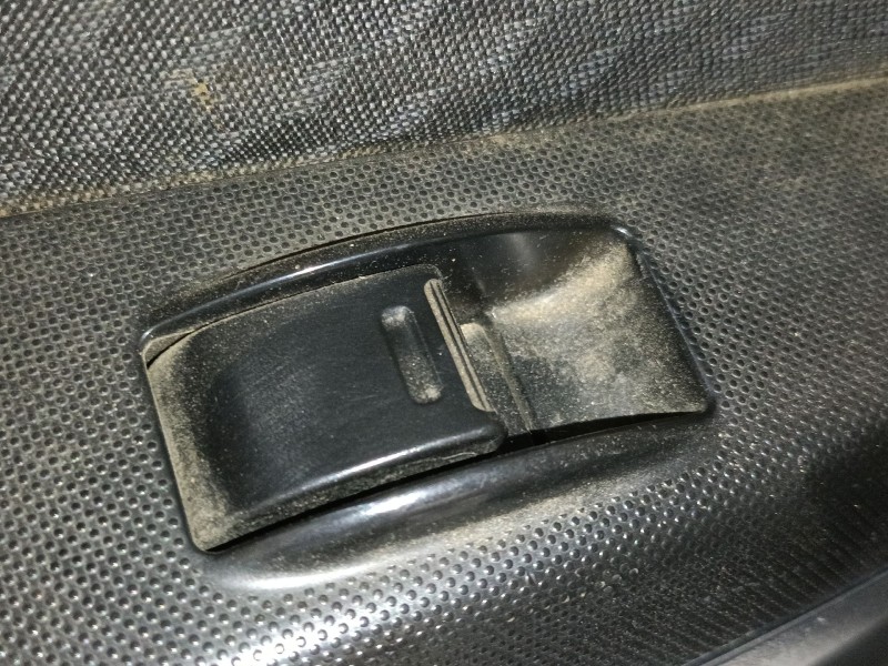 Recambio de mando elevalunas trasero izquierdo para toyota hilux vii pick-up (_n1_, _n2_, _n3_) 2.5 d-4d 4wd (kun25) referencia 