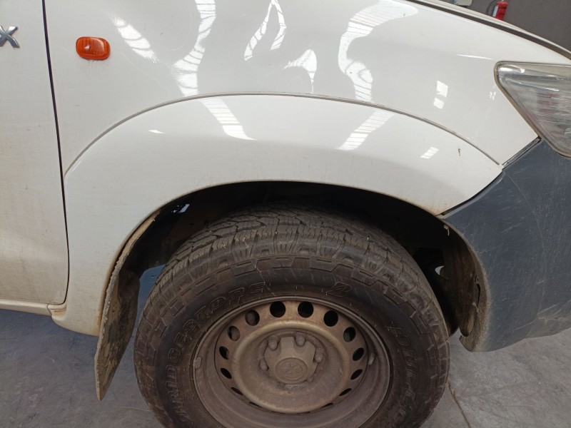Recambio de aletin delantero derecho para toyota hilux vii pick-up (_n1_, _n2_, _n3_) 2.5 d-4d 4wd (kun25) referencia OEM IAM   