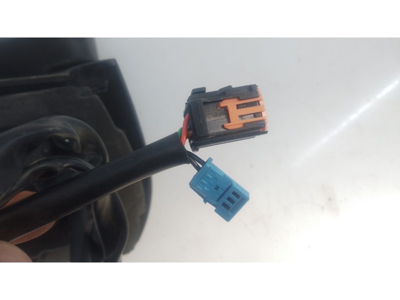 Recambio de retrovisor derecho electrico para opel vivaro c furgoneta (k0) 2.0 referencia OEM IAM   