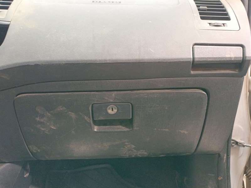 Recambio de guantera para toyota hilux vii pick-up (_n1_, _n2_, _n3_) 2.5 d-4d 4wd (kun25) referencia OEM IAM   