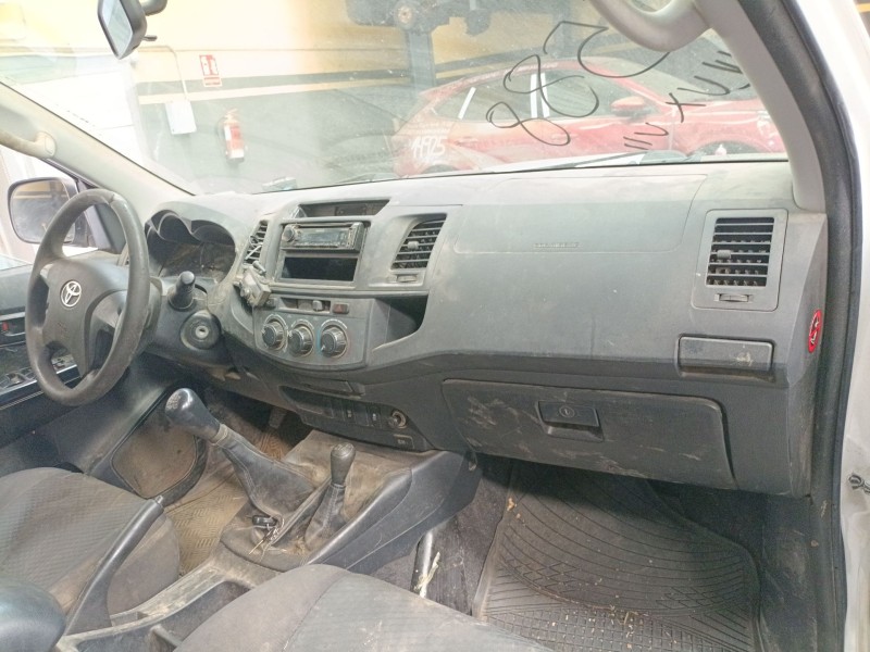 Recambio de salpicadero para toyota hilux vii pick-up (_n1_, _n2_, _n3_) 2.5 d-4d 4wd (kun25) referencia OEM IAM   