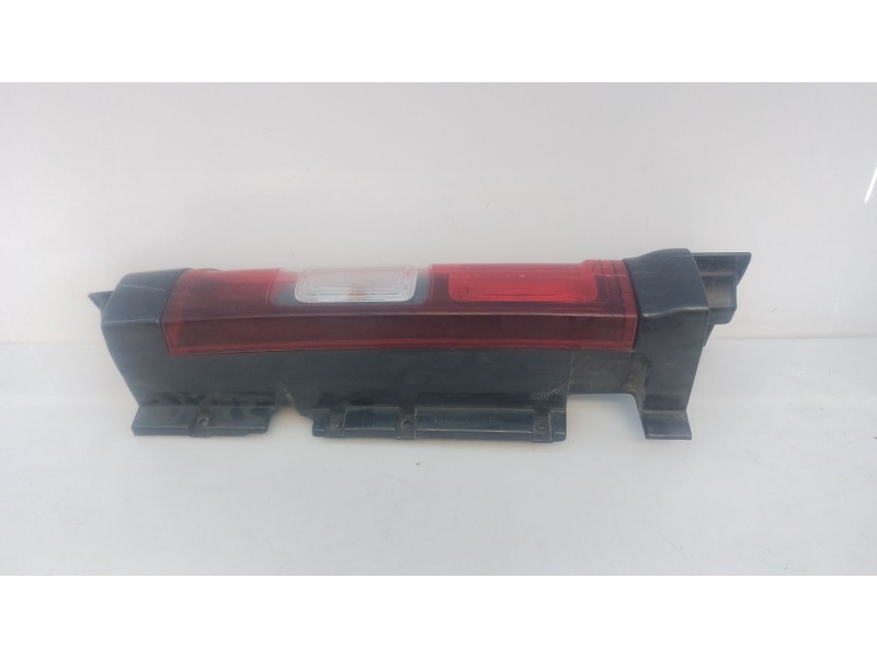 Recambio de piloto trasero derecho para renault trafic iii autobús (jg_) 2.0 dci 150 (jgmu) referencia OEM IAM   