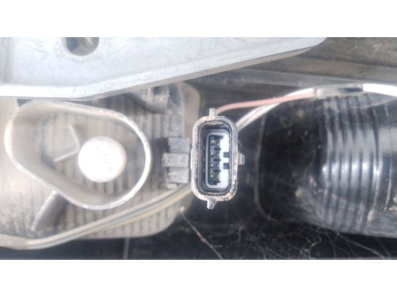 Recambio de piloto trasero derecho para renault trafic iii autobús (jg_) 2.0 dci 150 (jgmu) referencia OEM IAM   