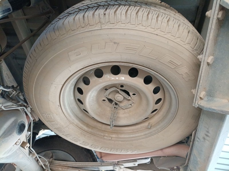 Recambio de neumatico repuesto para toyota hilux vii pick-up (_n1_, _n2_, _n3_) 2.5 d-4d 4wd (kun25) referencia OEM IAM 265/65/1
