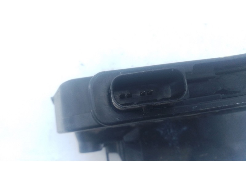 Recambio de cerradura puerta delantera derecha para iveco daily vi caja/chasis 33s13, 35s13, 35c13 referencia OEM IAM   
